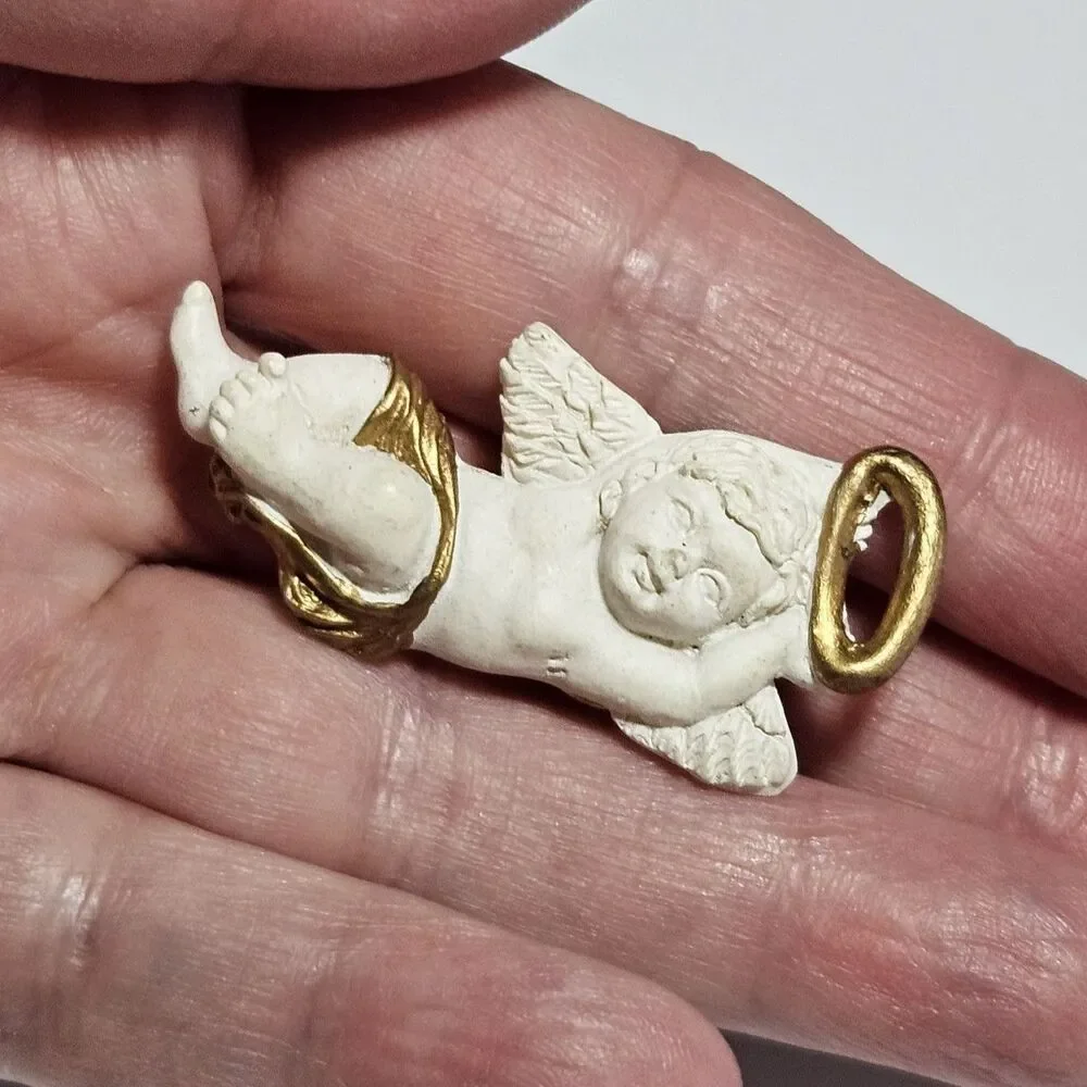 Vintage White And Gold Colored Cherub Brooch Pin Angel
